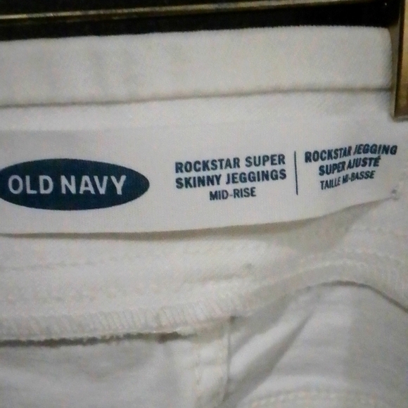 NWT women's old navy white skinny jeans - Picture 2 of 5